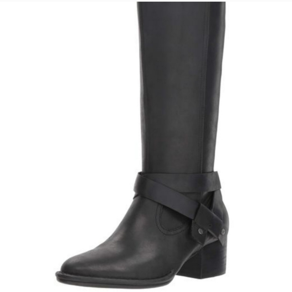 Ugg Bandara Knee High Leather Boots in Black Ugg sn 1095056. #483 - Picture 4 of 14